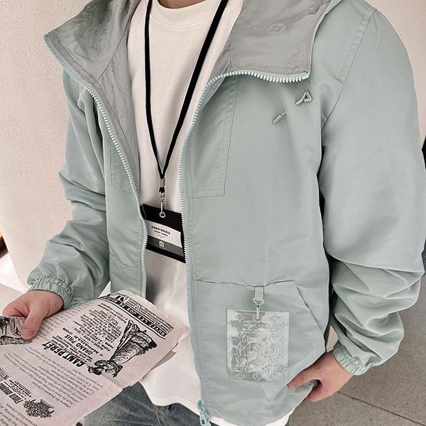 【リバーシブルでかっこいい★】ルイヴィトン ナイロンパーカー偽物 1AAT3D